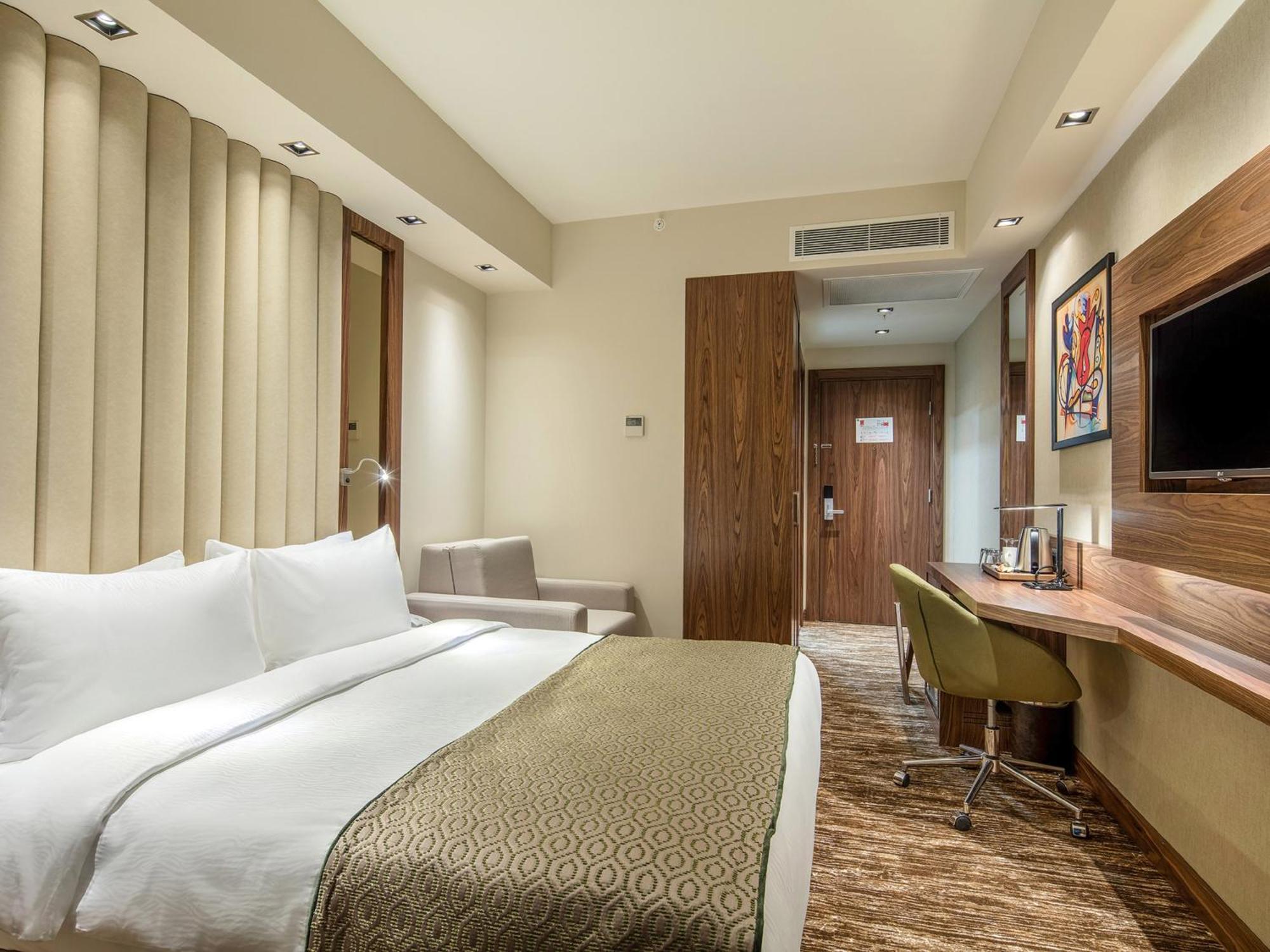 Holiday Inn Antalya - Lara By Ihg Eksteriør billede
